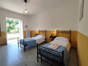 2 Schlafzimmer, Bügeleisen/Bügelbrett, Reisekinderbett, kostenloses WLAN