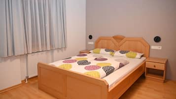 1 bedroom, WiFi, bed sheets