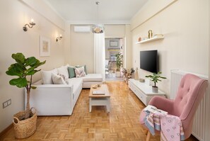 Luxury-Apartment | Wohnbereich | Flachbildfernseher