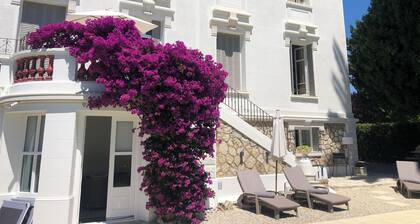 Stunning Belle Epoque Villa in the heart of Cannes, private pool, secure parking