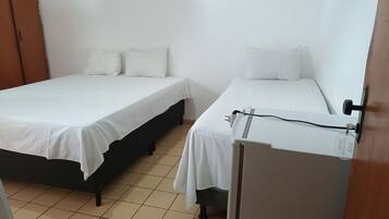 Ropa de cama hipoalergénica y escritorio
