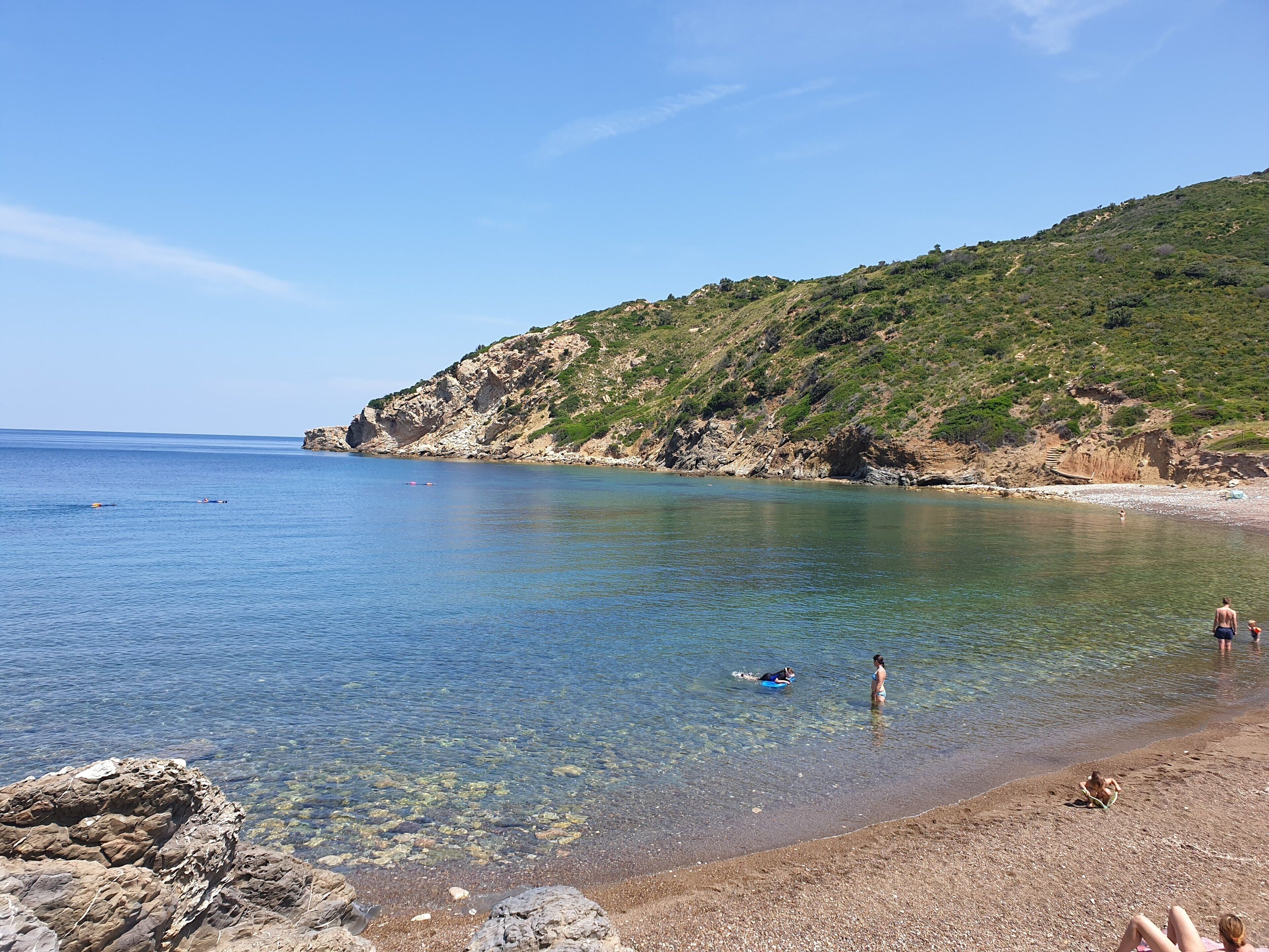 Ubicación a pie de playa y tumbonas