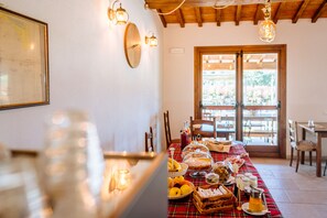 Petit déjeuner buffet compris tous les jours