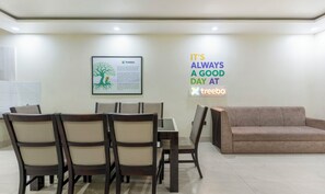 Dining - Treebo The Golden Sands, Bistupur (Jamshedpur)