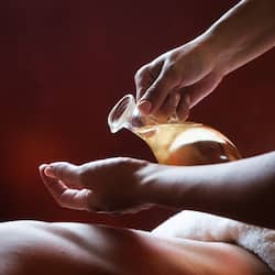 Behandlungsräume für Paare, Sauna, Körperbehandlungen, Aromatherapie