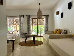 Luxury Quadruple Room, 1 Bedroom, Non Smoking, Garden View | In-room safe, bed sheets - Villa Unaweza (Matemwe)