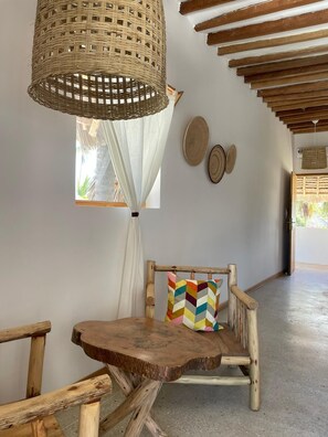 ตู้นิรภัยในห้องพัก, ผ้าปูที่นอน