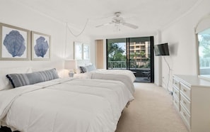 2 bedrooms, iron/ironing board, free WiFi, bed sheets - Beachfront 2BR, 2BA condo on Marco Island with pool, WiFi & full kitchen. (Marco Island)