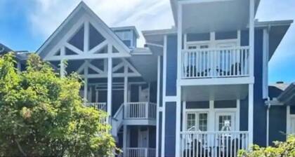 Relax or Explore! Northern Escape Cottage Condo - Country Club!