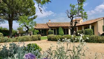 Enceinte de lâhĂ©bergement