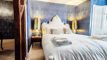 Luxury Double Room, 1 King Bed with Sofa bed, Balcony, Hill View | Premium bedding, individually decorated, individually furnished