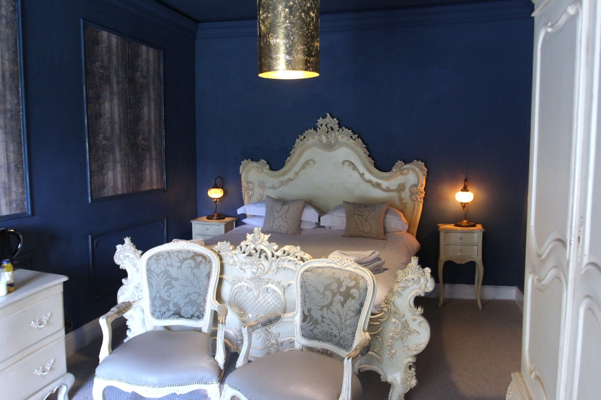 Ropa de cama de alta calidad y cortinas blackout 