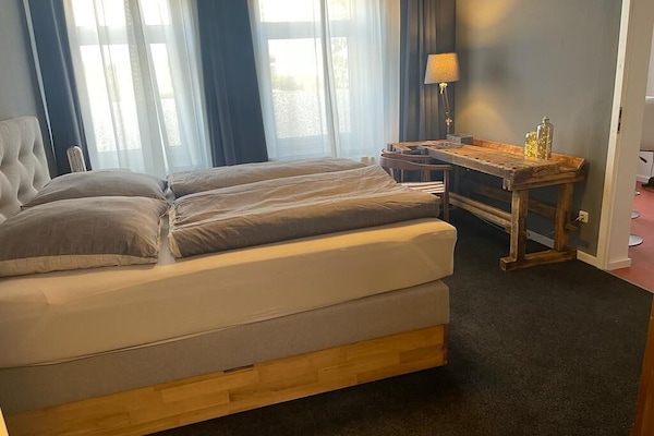 1 Schlafzimmer, Schreibtisch, Bügeleisen/Bügelbrett, kostenloses WLAN