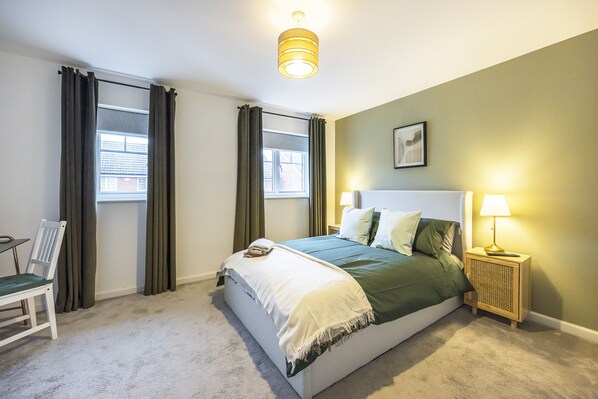 2 habitaciones, tabla de planchar con plancha y wifi gratis