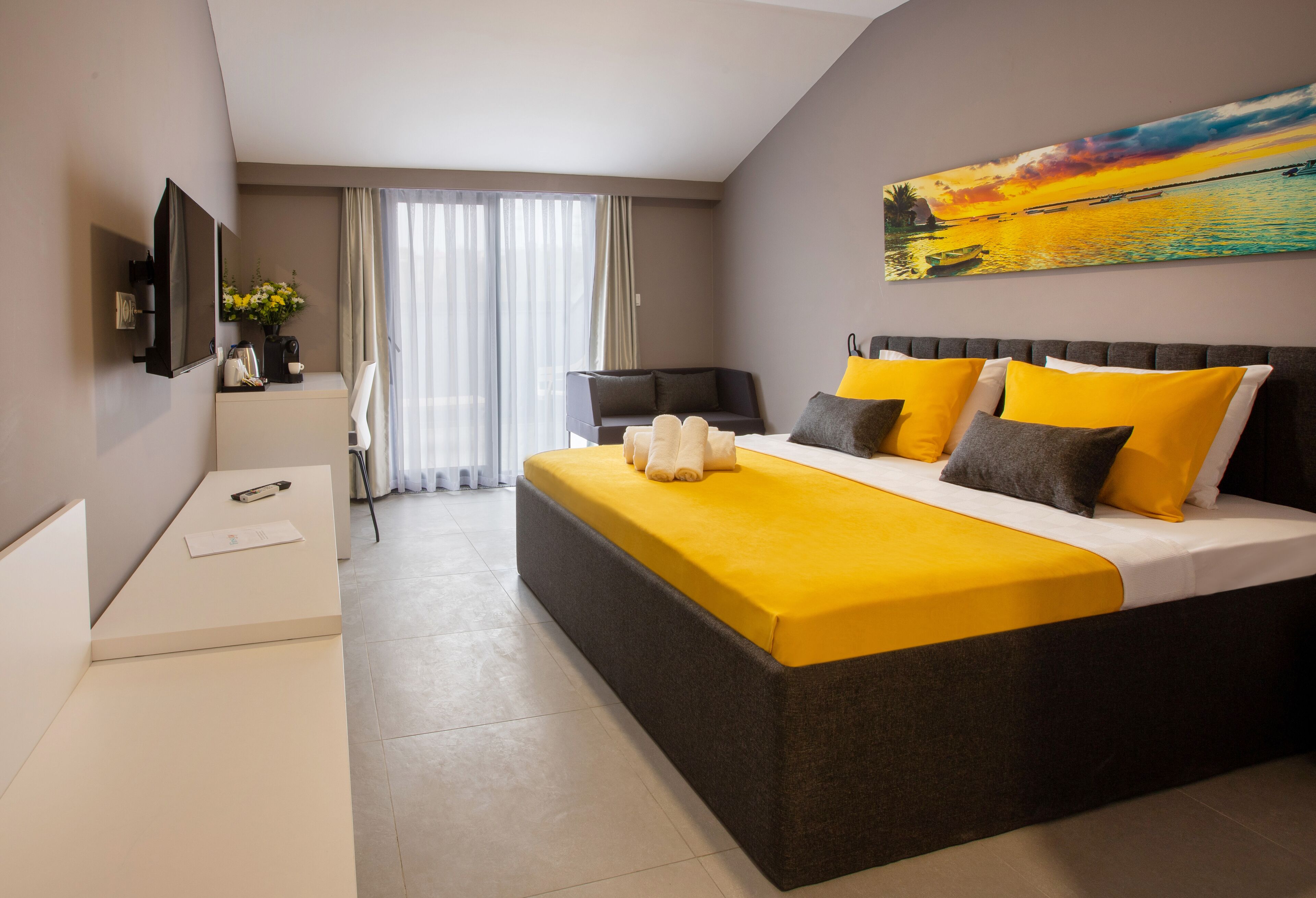 Foto - First Joy Hotel