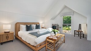 5 Schlafzimmer, Bügeleisen/Bügelbrett, Reisekinderbett, WLAN