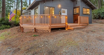 Cozy cabin in a serene patch of woods near Palmer Lake