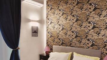 Basic Room | Laptop workspace, blackout drapes, free WiFi, bed sheets
