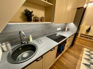 Fridge, oven, stovetop, dishwasher - Cozy Central Attic SELF CHECK-In (Vilnius)