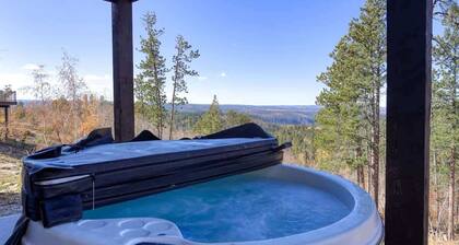 Rolling Pines Overlook – Cozy Comfort Meets Breathtaking Views!