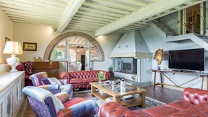 تلفزيون، مدفأة