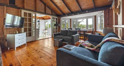 Seductive cottage with spa