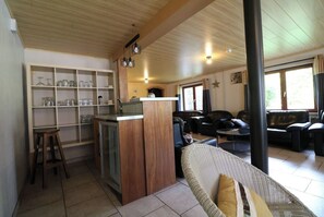 Living area - Quiet corner (Manhay)