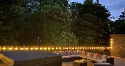 Riverside View Wooler. Luxury, large, modern house with hot tub