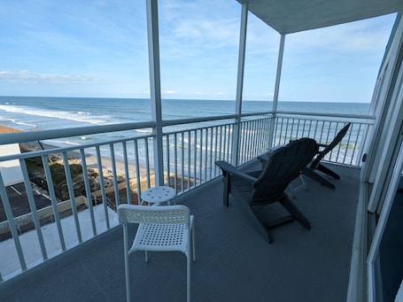 Property grounds. Oceanfront 2BR with Breathtaking Views next to Patrick SFB, Satellite Beach