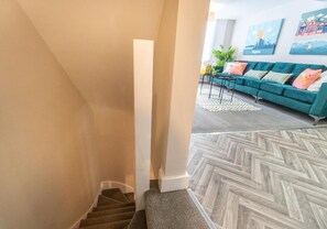 Rumah | 6 kamar tidur