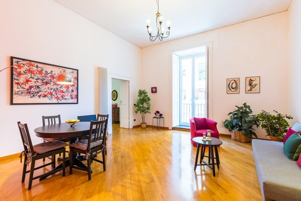 3 bedrooms - Portico 17 - Charming House Close Promenade (Naples)