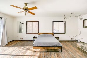 4 chambres, fer et planche à repasser, lit parapluie, Wi-Fi gratuit