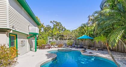 Pool, Hot Tub and Pet-Friendly Near Beach