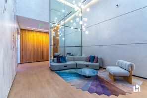 Interior - Ocean-View Balcony, Rooftop Pool, Walk to Bayside (Miami)