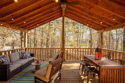 Cozy, Pet Friendly Home Steps from GFL