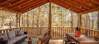 Cozy, Pet Friendly Home Steps from GFL