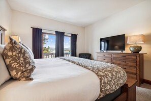 4 chambres, fer et planche à repasser, Wi-Fi gratuit, draps fournis