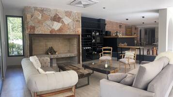 43-inch LED TV with digital channels, TV, Netflix