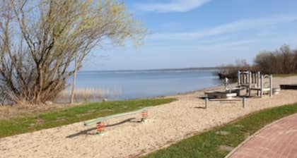 120 meters to the lake - studio-apartment with top equipment/3 bedrooms