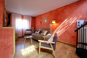 Smart TV, books - My carcassonne roof •Hypercenter •Terrace •Seen (Carcassonne)