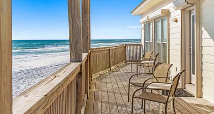 All Suite Gulf Front Home with Private Beach, 2 Bikes, and Stunning Views