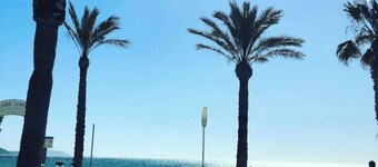 Cosy apartment with sea view and swimming pool