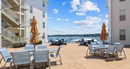 A Private Island Condo~3 Bedroom~ Gated Community-Close to the pool- Boat slip