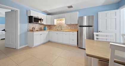 Jensen Beach Family Pool Home