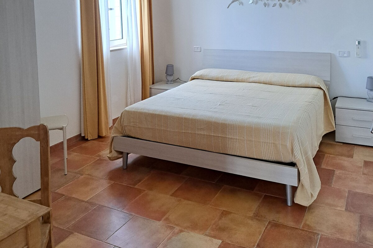 Iron/ironing board, free WiFi, individually decorated