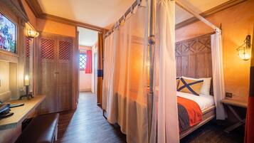 Family Room (2 Days | 1 Night STAY with night show) | Individually decorated, individually furnished, travel cot, free WiFi