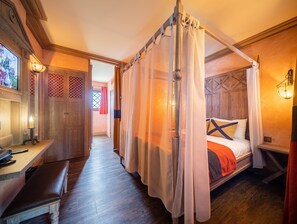 Family Room (2 Days | 1 Night STAY with night show) | Individually decorated, individually furnished, travel crib, free WiFi