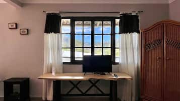 Deluxe Suite | Garden view