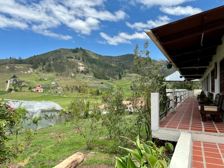 Terrace/patio. Estancia Jardín de Teresita