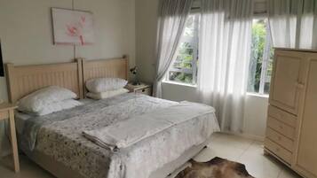 2 bedrooms